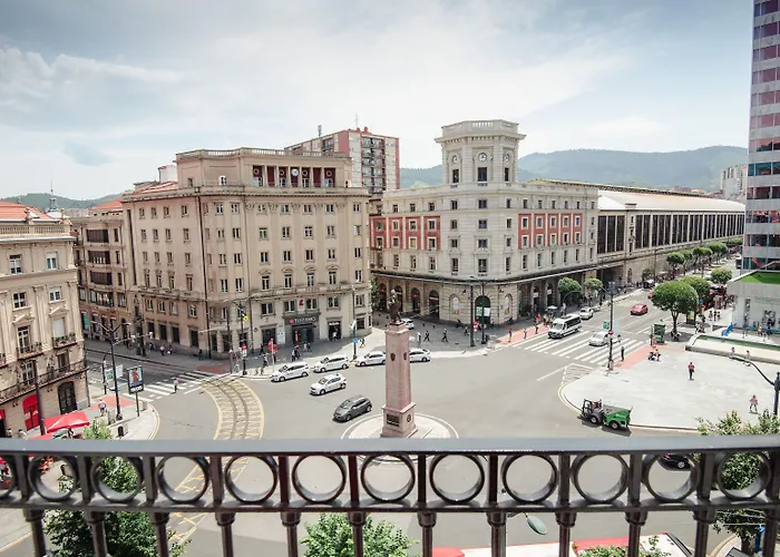 Latroupe La GranjaHostel